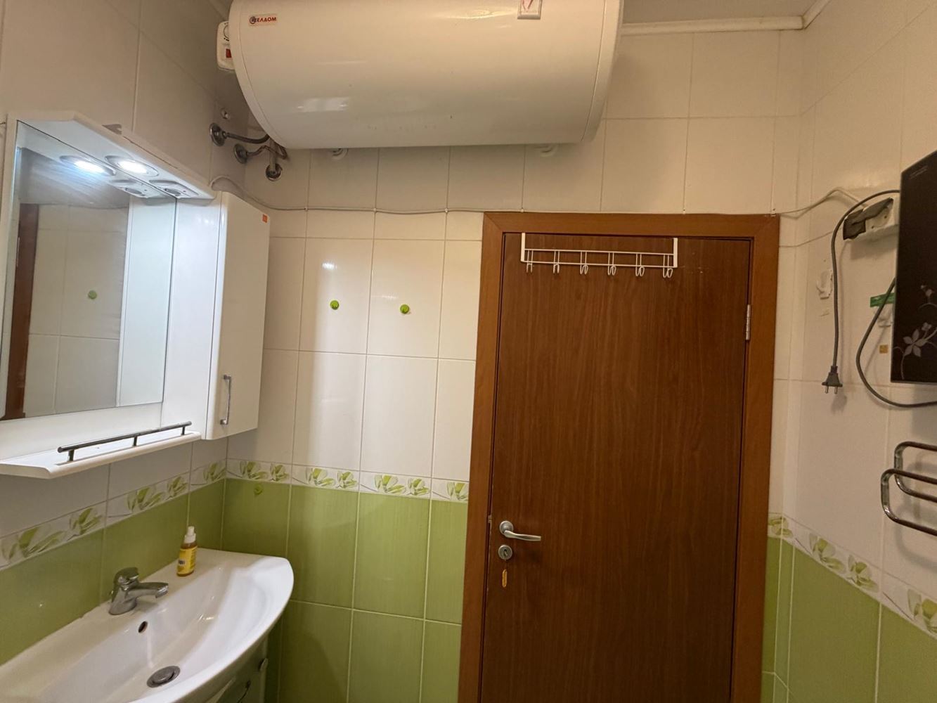 Przytulny apartament z jedną sypialnią w Sarafowie – prywatne wejście, bez opłaty za utrzymanie, idealny do całorocznego zamieszkania