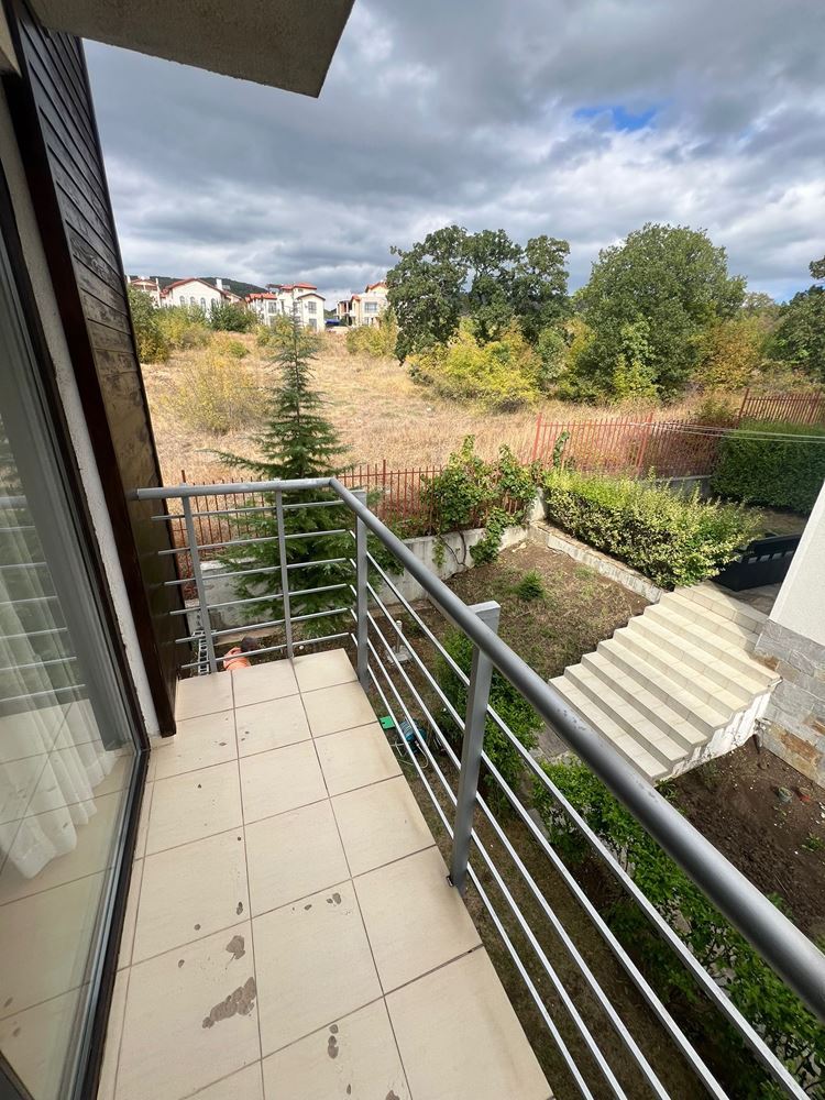 Mieszkanie z dwiema sypialniami w nowoczesnym kompleksie – w pełni umeblowane i gotowe na Twoje nowe życie