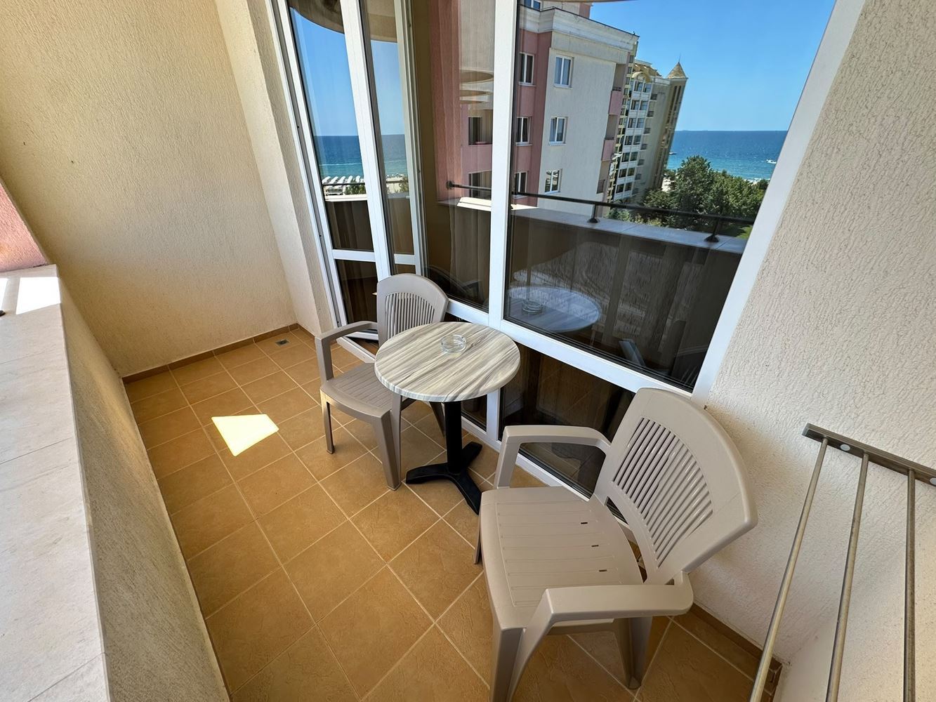 Apartament z imponującą panoramą morza w pierwszej linii w Słonecznym Brzegu