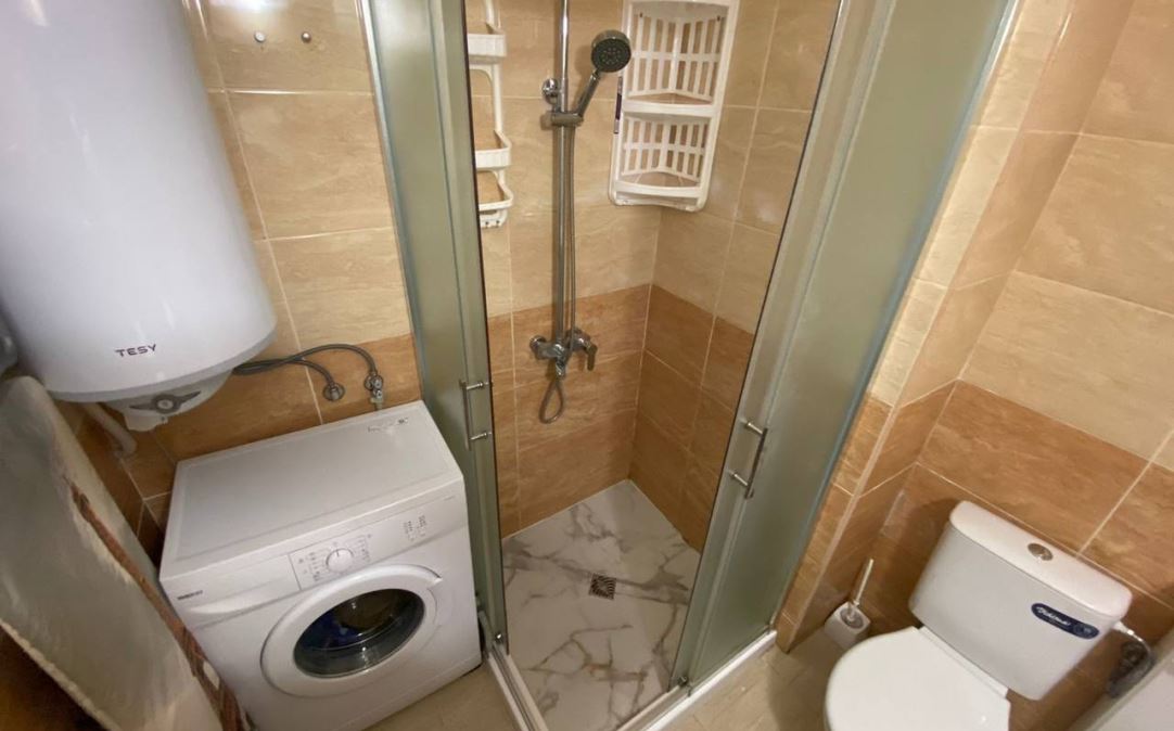 Apartament z dwiema sypialniami 50 metrów od plaży w Rawdzie – nowoczesny budynek, komfort i doskonała lokalizacja