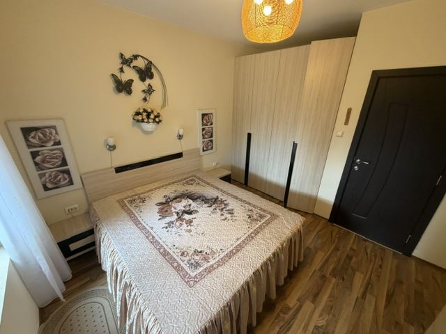 Przestronny apartament z trzema sypialniami, blisko morza, z doskonałą infrastrukturą kompleksu