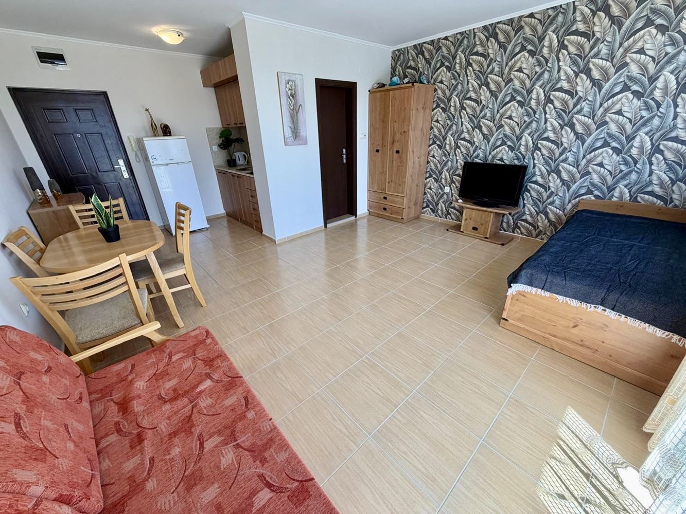 Panoramiczne studio z zachwycającym widokiem na morze w Nesebyrze – gotowe do zamieszkania