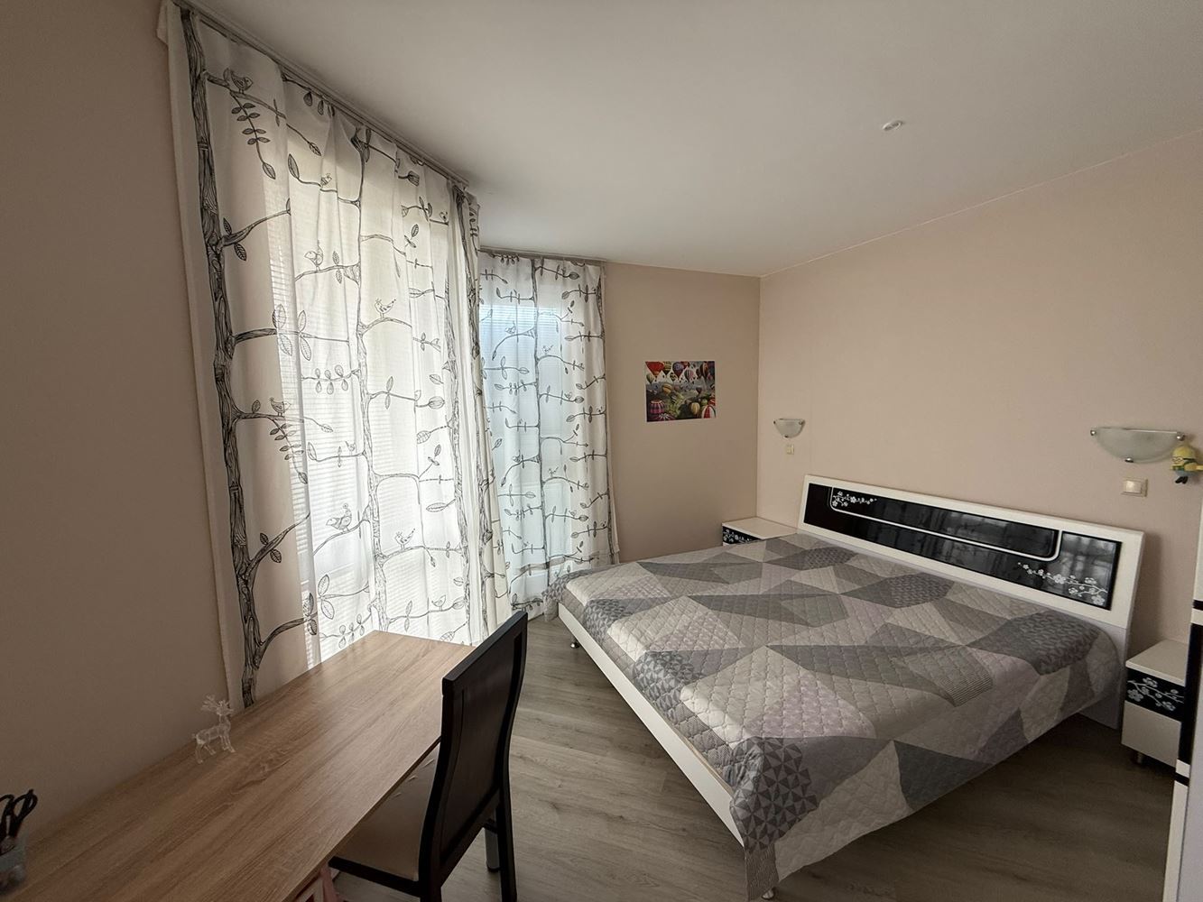 Apartament z jedną sypialnią wśród zieleni, w kompleksie z basenem i placem zabaw