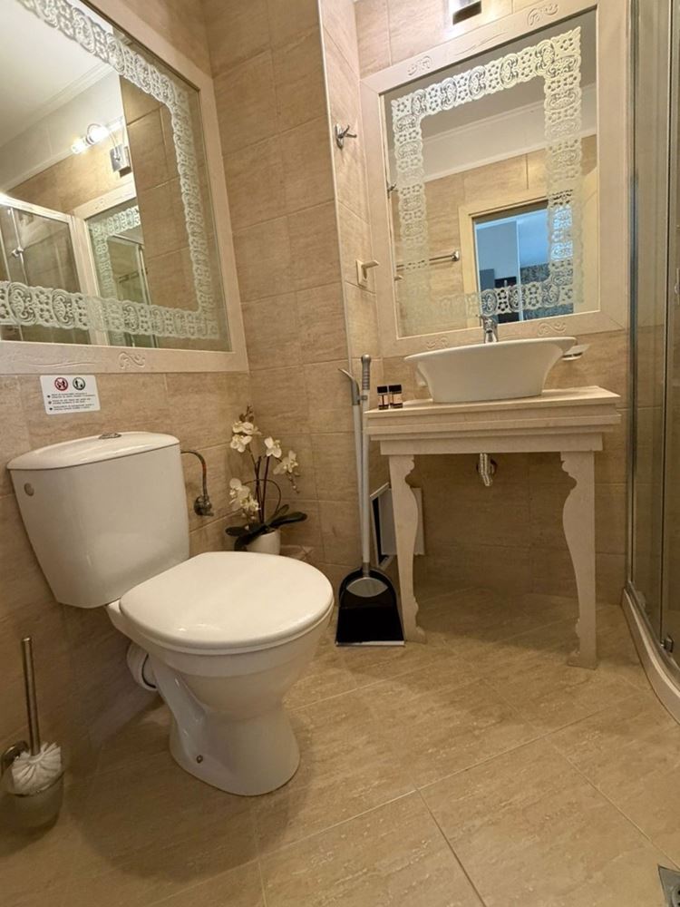 Dwupokojowy apartament z widokiem na basen w całorocznym kompleksie w sercu Słonecznego Brzegu