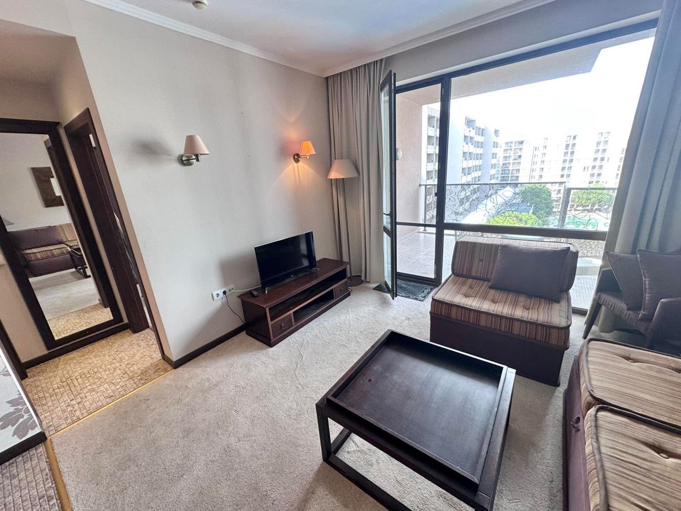 Luksusowy apartament z jedną sypialnią z panoramicznym widokiem na morze w prestiżowym kompleksie w Słonecznym Brzegu