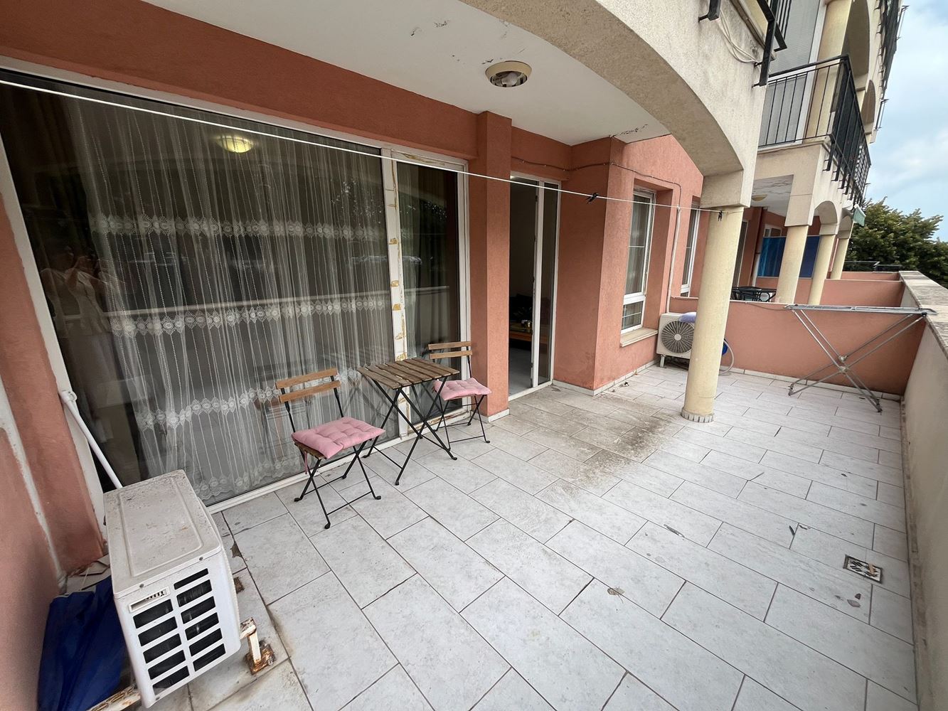 Doskonały apartament z jedną sypialnią w sercu Nesebyru z dużym tarasem i pięknym widokiem