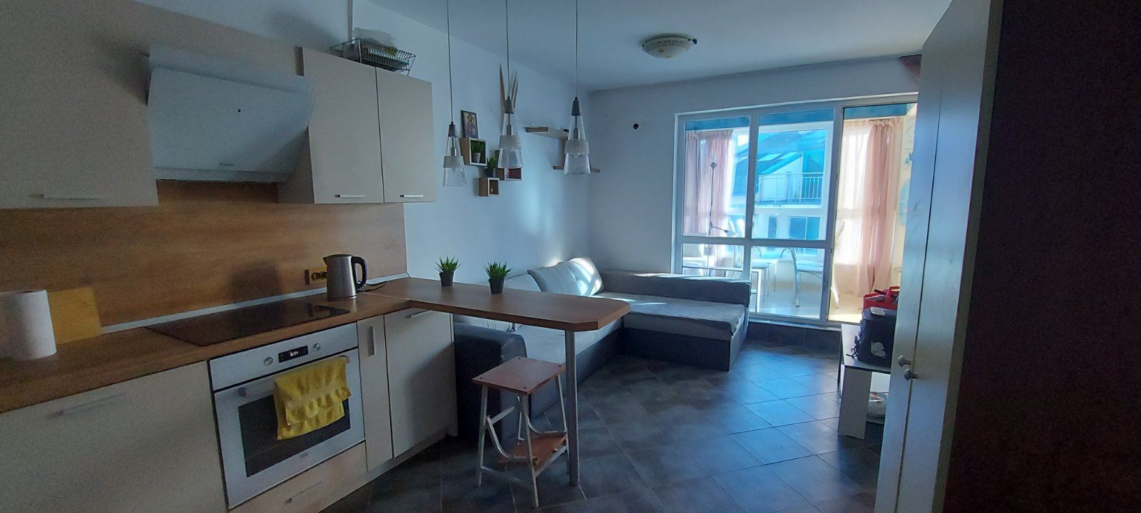 Pomorie – Apartament z dwiema sypialniami i widokiem na morze w kompleksie z basenem i parkingiem