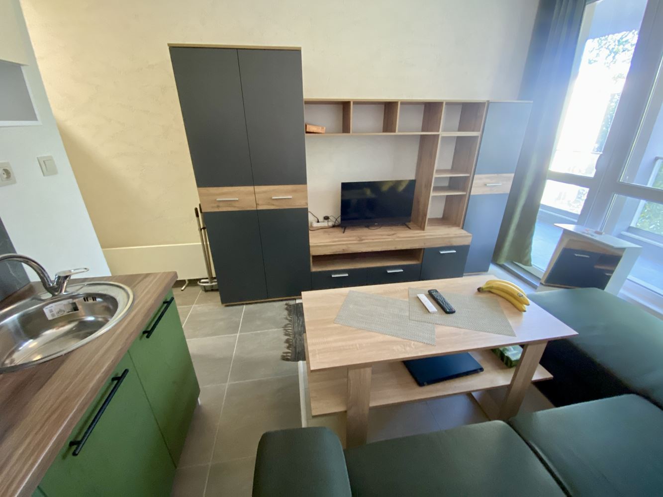 Umeblowane studio bez opłaty za utrzymanie w Słonecznym Brzegu – spokojna okolica i plaża w odległości spaceru