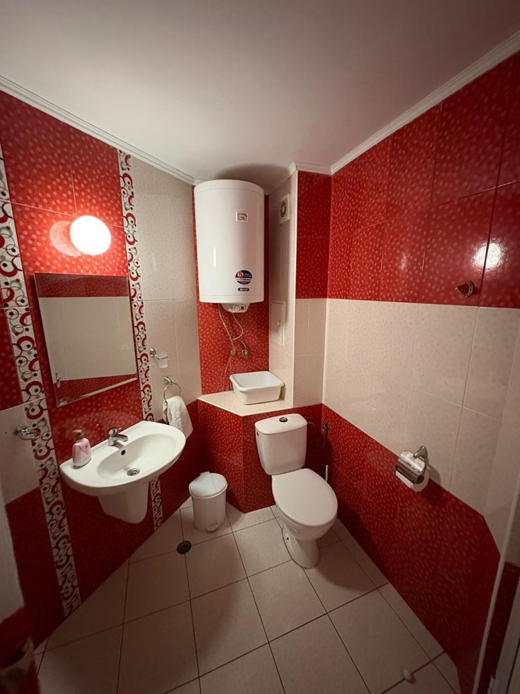 Dwupokojowe mieszkanie w Pomorie – doskonała lokalizacja 400 m od morza i centrum