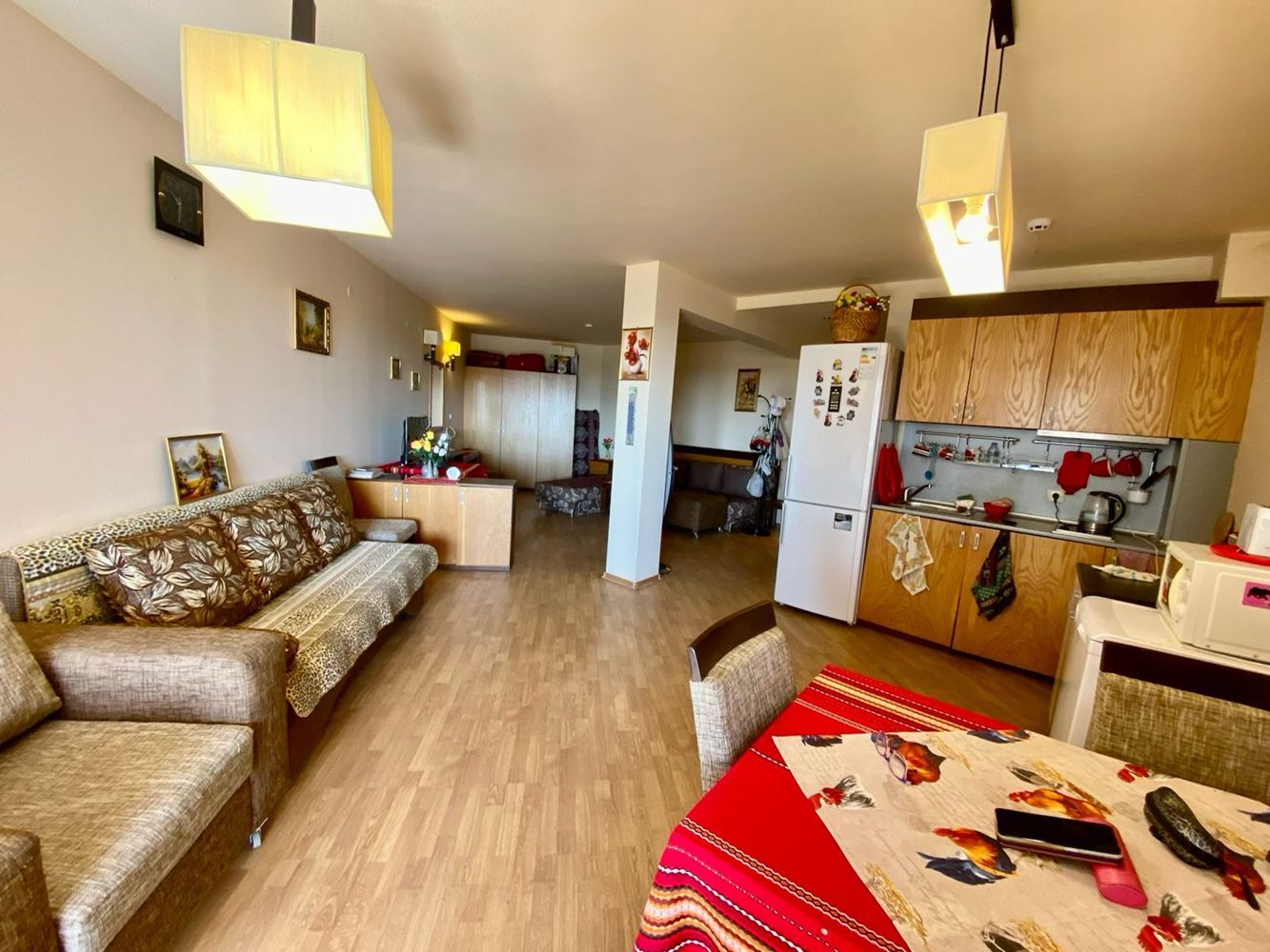 Przestronne w pełni umeblowane studio z widokiem na basen w Słonecznym Brzegu – komfort, spokój i doskonała inwestycja