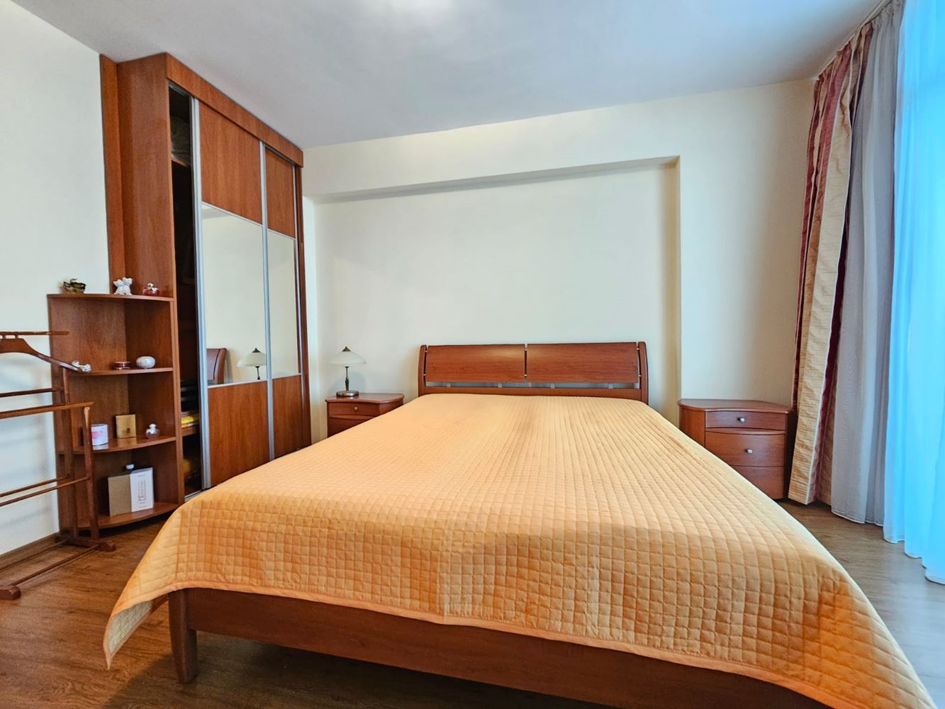 Przestronny apartament z trzema sypialniami na pierwszej linii morza w Sozopolu z wyjątkowym panoramicznym tarasem