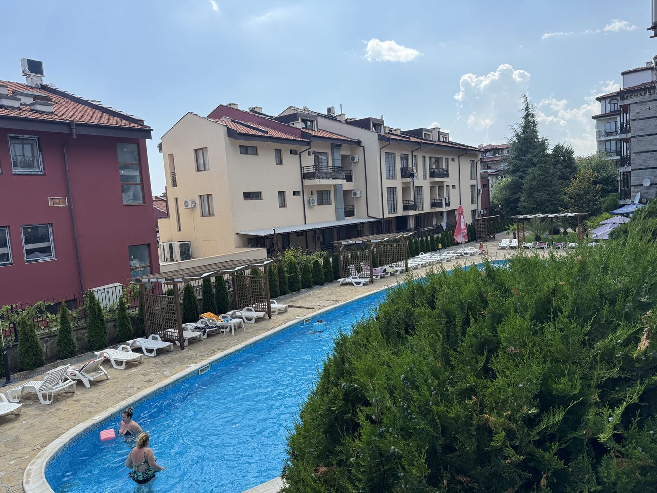 Umeblowane studio w Sveti Vlas – przytulny dom nad morzem w kompleksie z doskonałymi udogodnieniami