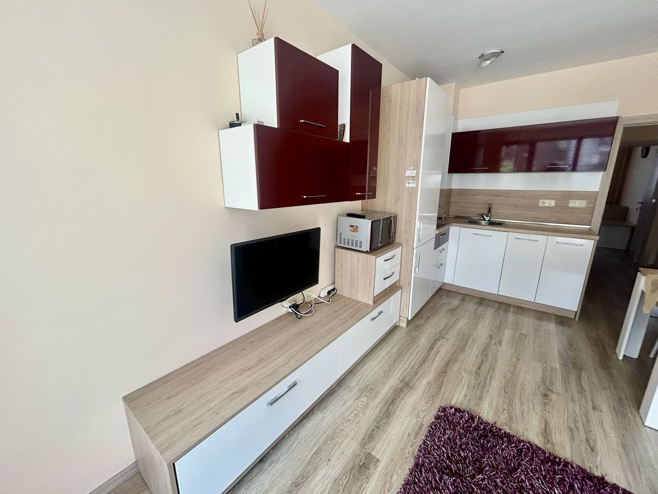 Komfortowy apartament z jedną sypialnią z bezpośrednim wyjściem do basenu w Nesebyrze – wyjątkowo wygodna oferta