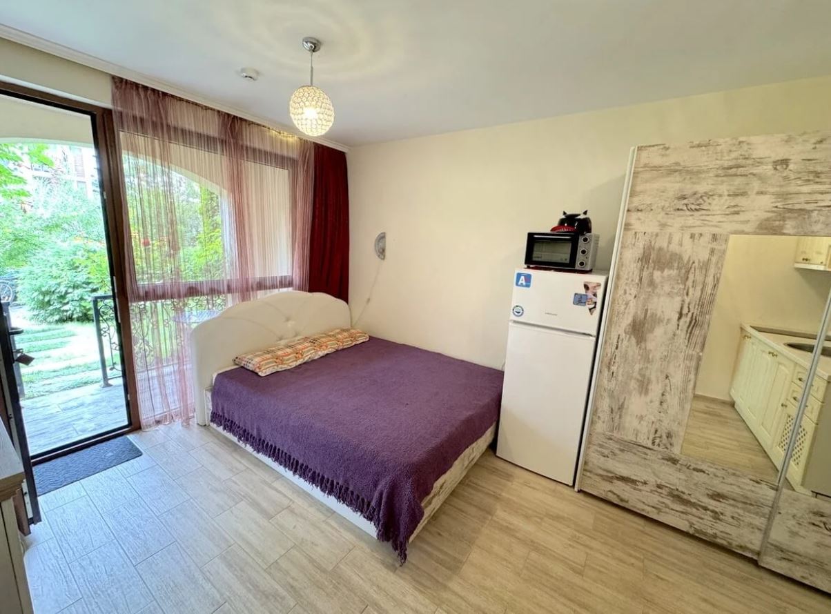 Stylowe studio z wyjściem na dziedziniec w luksusowym kompleksie w Słonecznym Brzegu