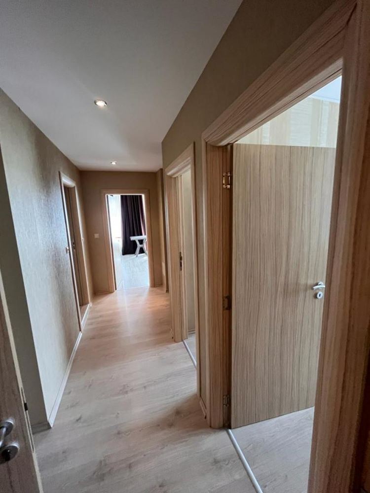 Przestronne mieszkanie z dwiema sypialniami z wysokiej klasy udogodnieniami w Słonecznym Brzegu