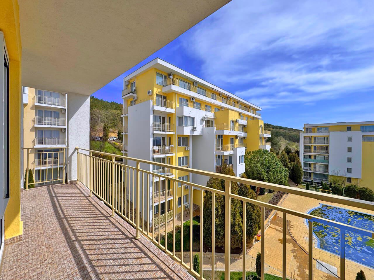 Apartament z jedną sypialnią z widokiem na morze i basen w prestiżowym kompleksie w Sveti Vlas