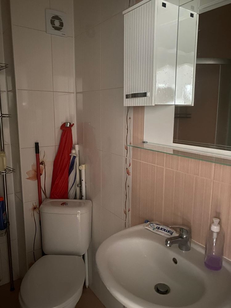 Stylowo umeblowana kawalerka w Pomorie – zaledwie 200 metrów od morza!