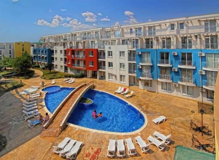 Przestronny apartament z dwiema sypialniami w zamkniętym kompleksie w Słonecznym Brzegu