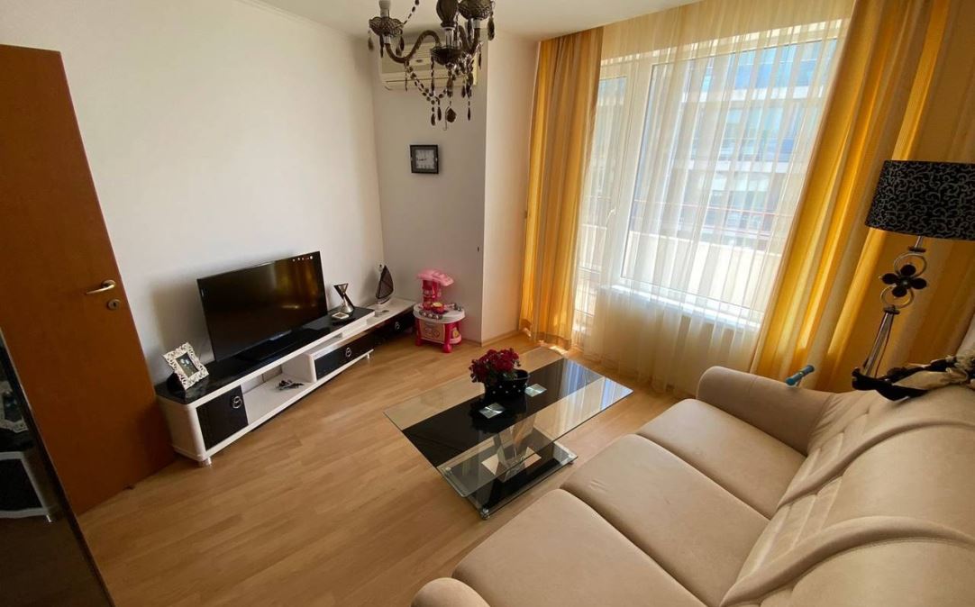 Apartament z dwiema sypialniami z widokiem na morze na pierwszej linii w Elenite – komfort, natura i spokój