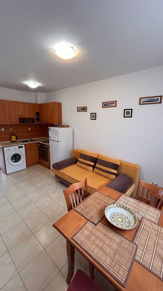 Przestronny apartament z dwiema sypialniami w zamkniętym kompleksie w Słonecznym Brzegu