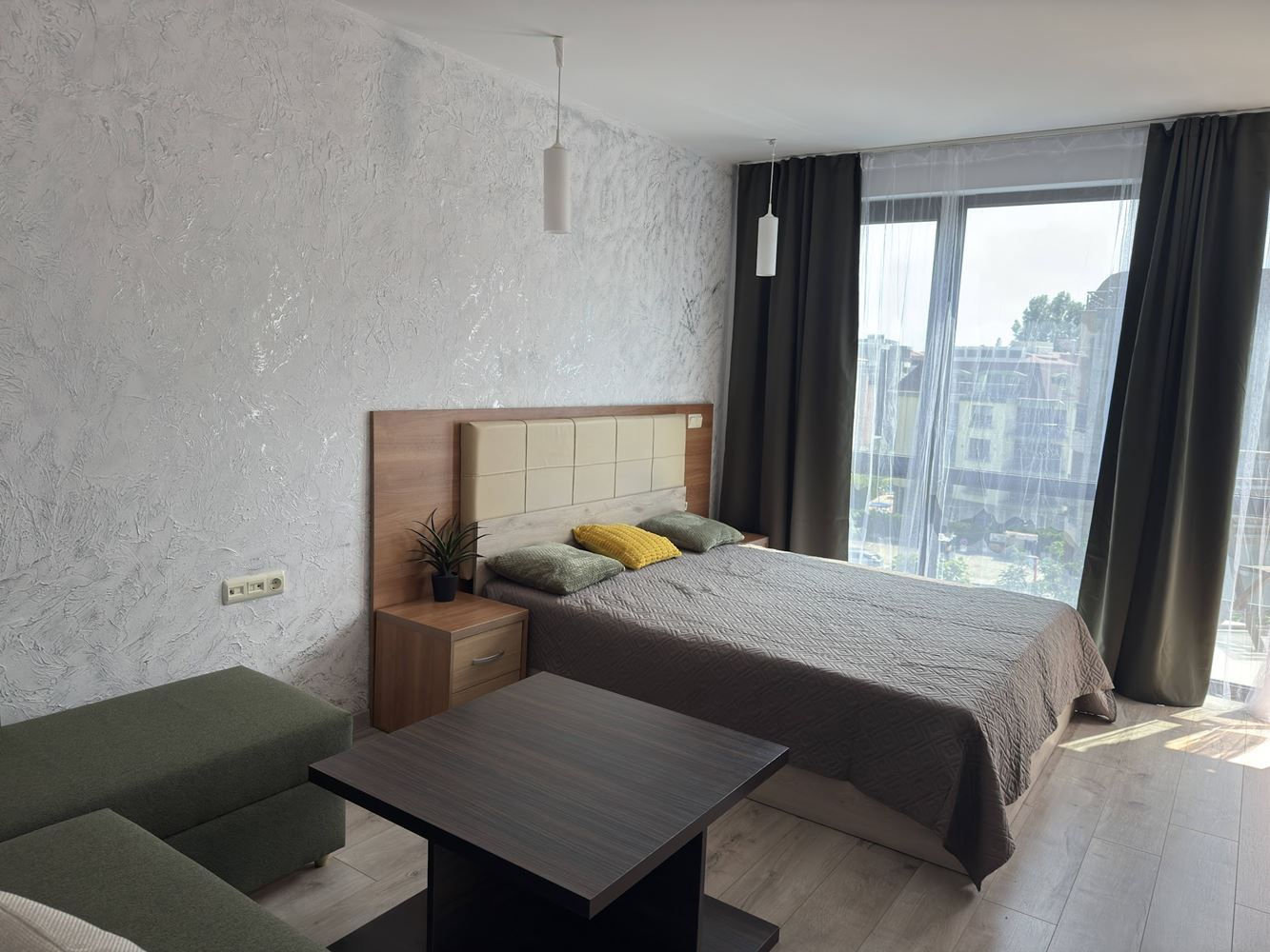 Przestronne studio w Słonecznym Brzegu – doskonała lokalizacja tylko 400 metrów od plaży