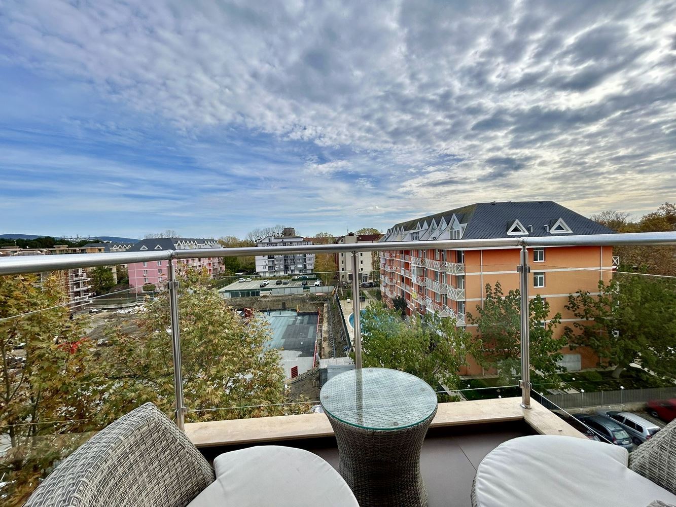 Nowoczesne studio w prestiżowym kompleksie w Słonecznym Brzegu – idealne na inwestycję i komfortowe życie