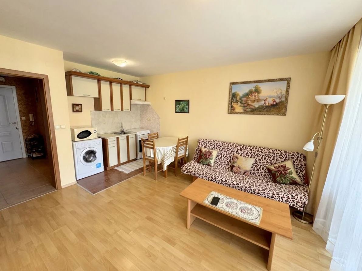 Piękny apartament w pierwszej linii brzegowej w prestiżowym kompleksie w pobliżu Elenite i Świętego Własu