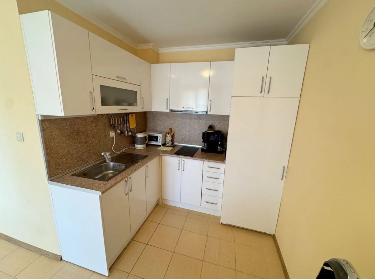 Przestronny apartament z dwiema sypialniami w Słonecznym Brzegu – komfort, spokój i przyjemna okolica