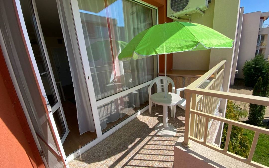 Przestronny apartament z jedną sypialnią w nowoczesnym kompleksie w Słonecznym Brzegu – komfort, zieleń i udogodnienia dla mieszkańców