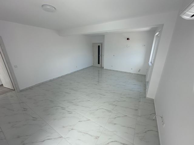 Nowe budownictwo w Słonecznym Brzegu - duży apartament z dwiema sypialniami bez miesięcznych opłat!