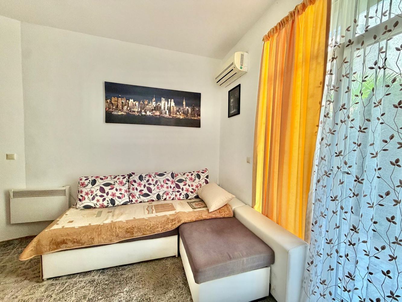 Apartament z jedną sypialnią i prywatnym ogródkiem w Rawdzie – tylko 200 m od morza