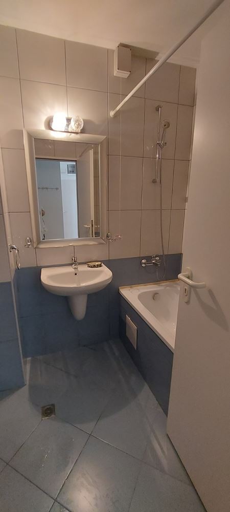 Pierwsza linia brzegowa w Aheloy – mieszkanie z jedną sypialnią, panoramicznym widokiem na morze, prywatnym ogródkiem i doskonałymi udogodnieniami