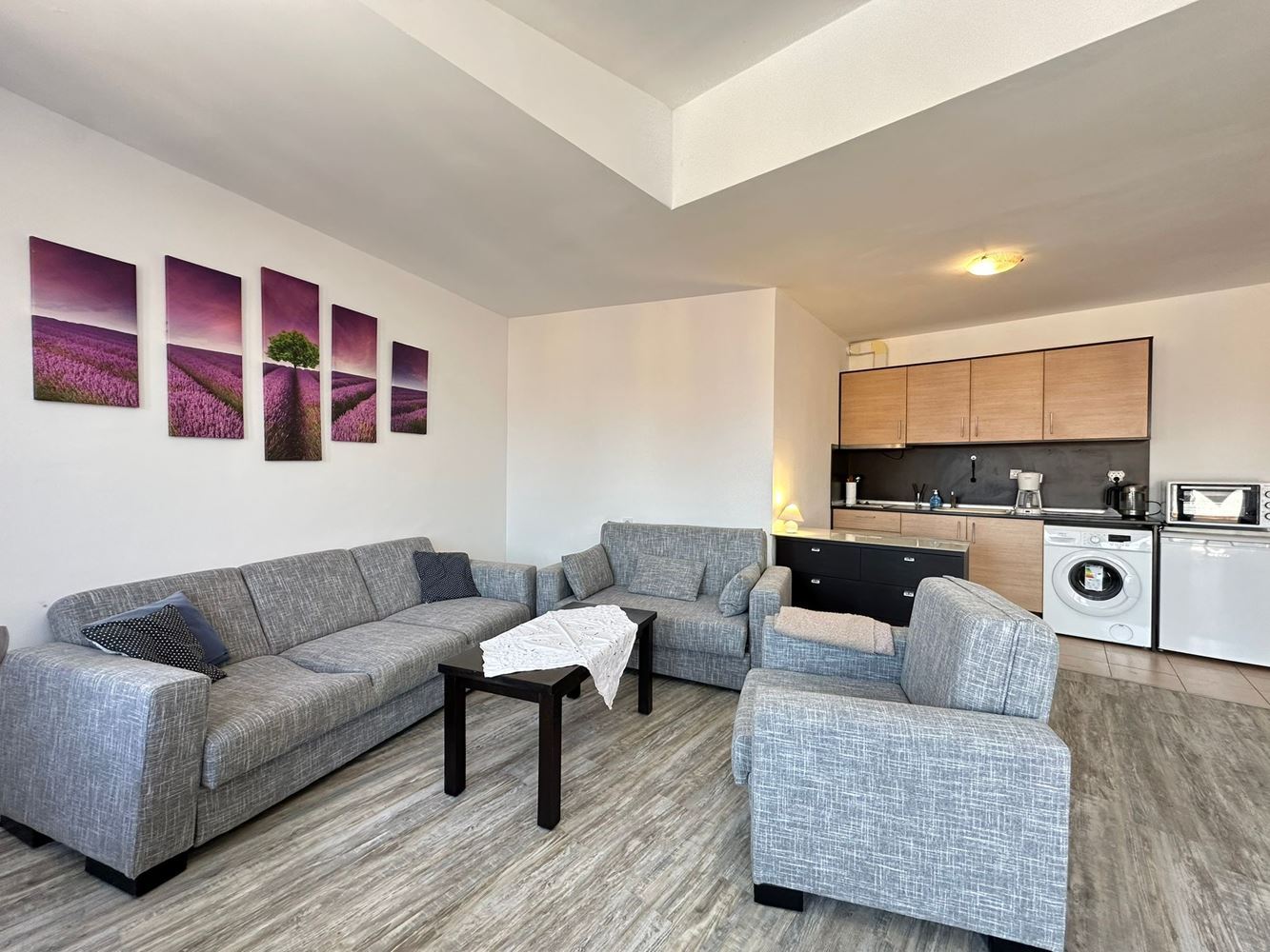 Apartament z jedną sypialnią w pierwszej linii morza w Aheloj – morska atmosfera, luksusowe udogodnienia i gotowe dokumenty do transakcji
