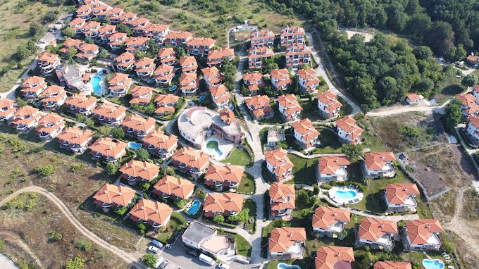 Mieszkanie dwupokojowe z panoramą gór w całorocznym kompleksie w rejonie Słonecznego Brzegu