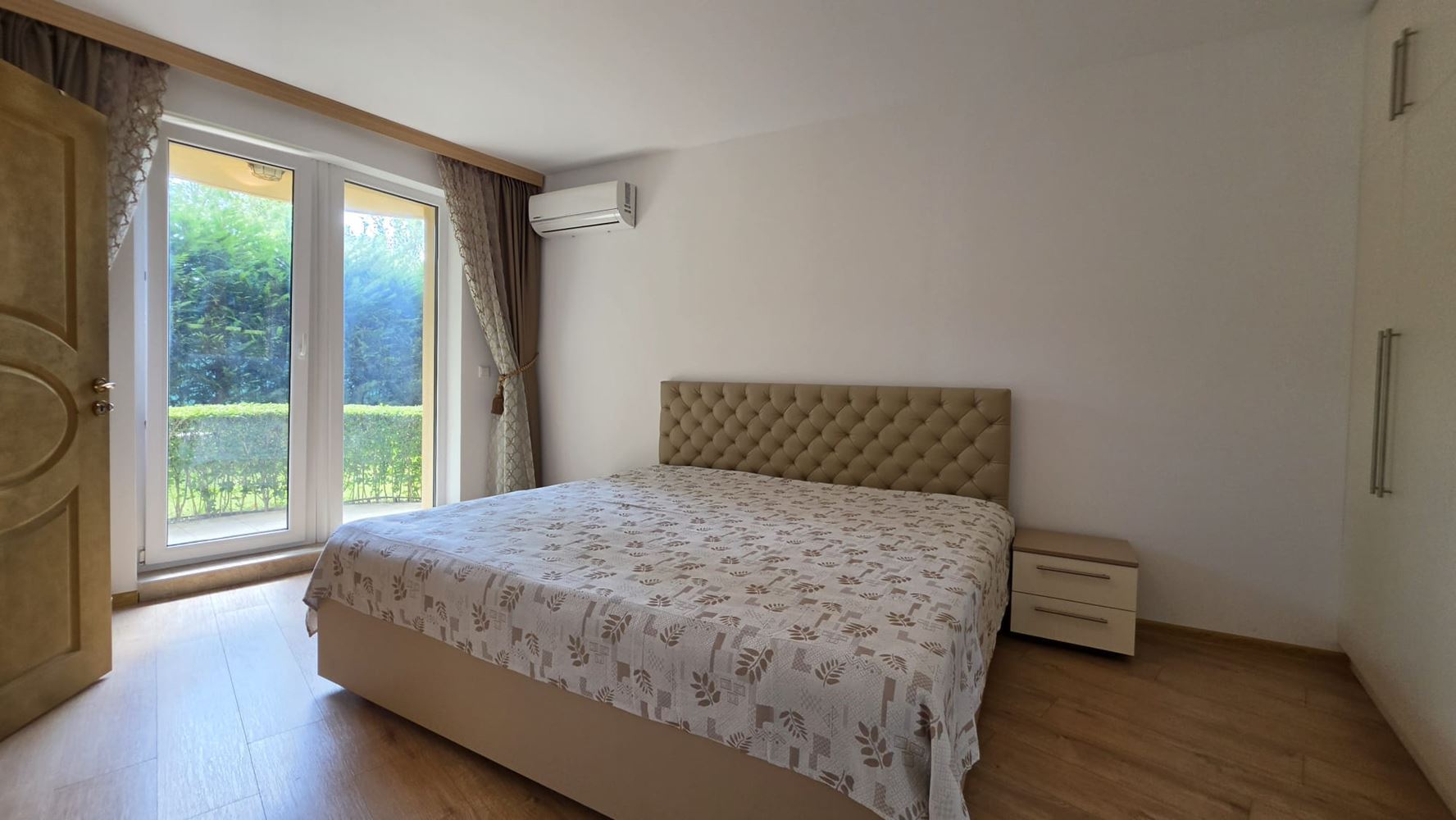 Stylowy apartament z jedną sypialnią, funkcjonalnym rozkładem, komfortem i spokojną atmosferą kurortu