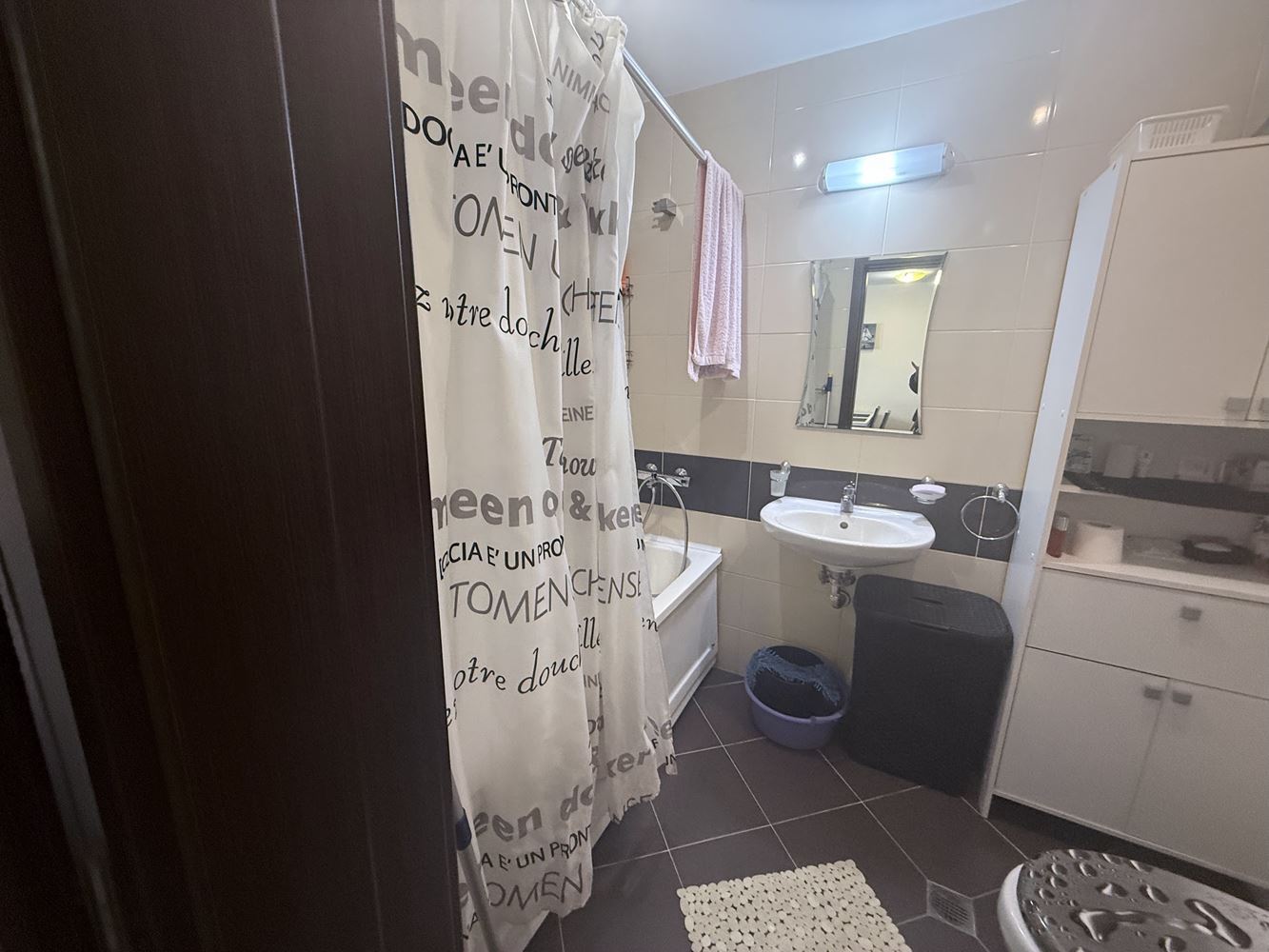 Dwupokojowe mieszkanie w centrum Słonecznego Brzegu – umeblowane, parter z doskonałą lokalizacją