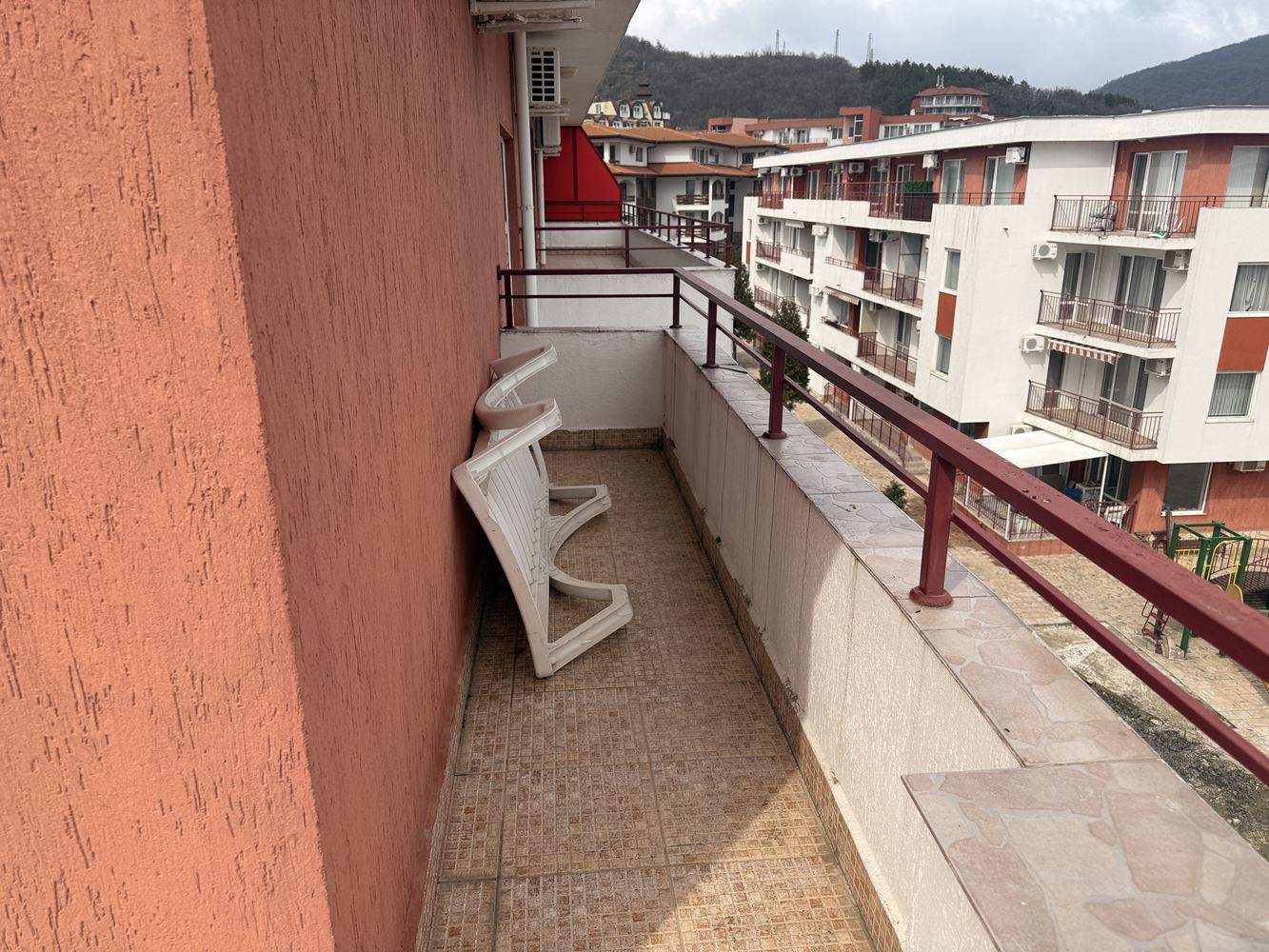 Dwupokojowy apartament w pierwszej linii z bezpośrednim widokiem na morze – Słoneczny Brzeg