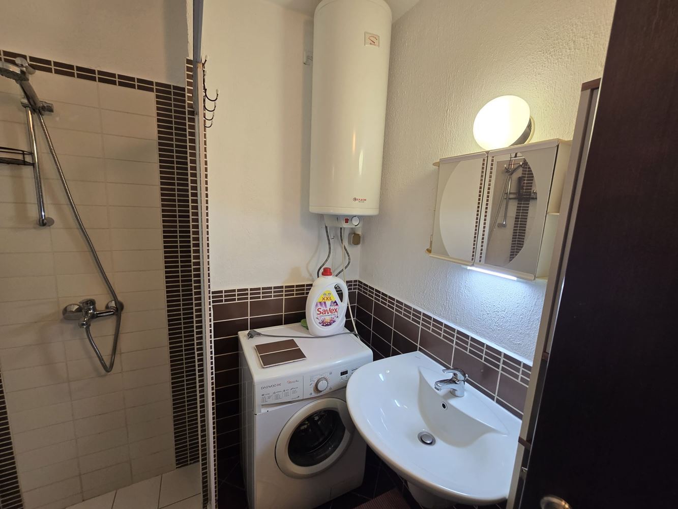 Apartament z jedną sypialnią w sercu Sozopola – bez opłaty za utrzymanie