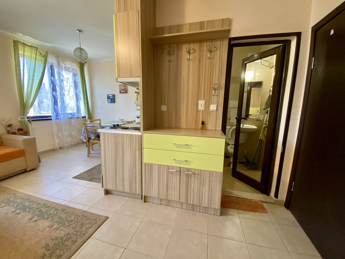 Doskonała inwestycja – przestronne studio gotowe do zamieszkania blisko Słoneczny Brzeg