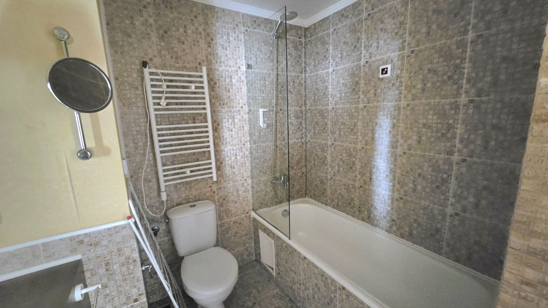  Eleganckie mieszkanie z jedną sypialnią w luksusowym kompleksie z udogodnieniami premium w Słonecznym Brzegu