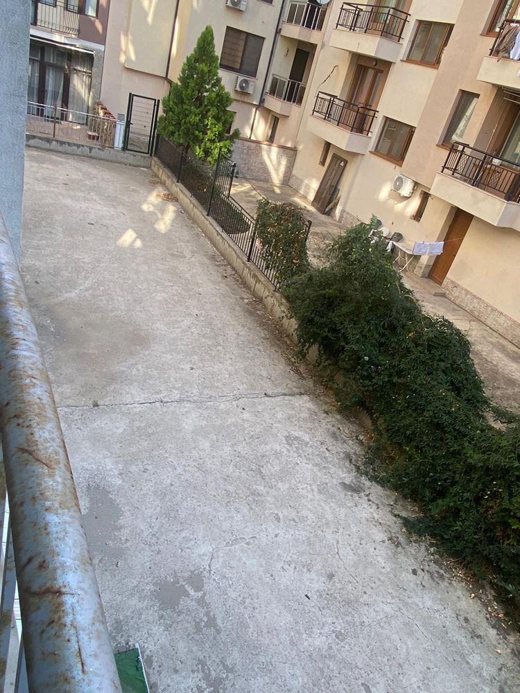 Umeblowany apartament z jedną sypialnią 50 m od morza w Pomorie