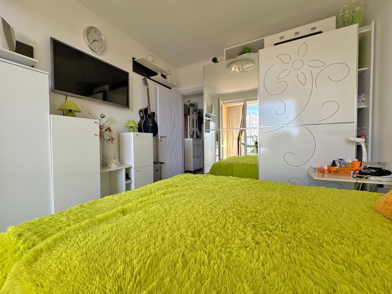 Przestronne umeblowane studio w Sveti Vlas – 200 metrów od plaży, z luksusowym centrum SPA i doskonałymi udogodnieniami