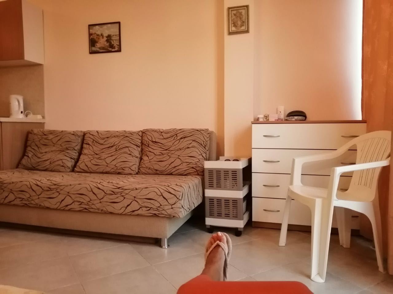 Przestronne studio w Słonecznym Brzegu, 300 metrów od plaży, z niską opłatą za utrzymanie