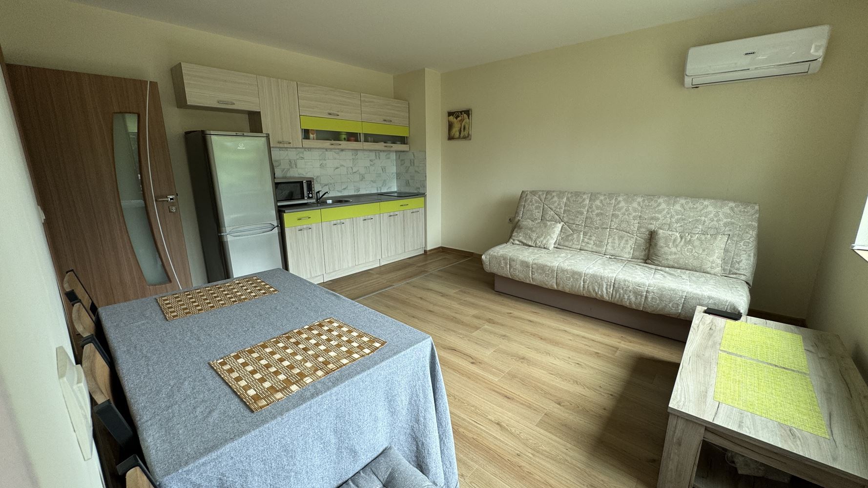 Apartament z jedną sypialnią kilka kroków od morza w sercu Starego Miasta w Pomorie