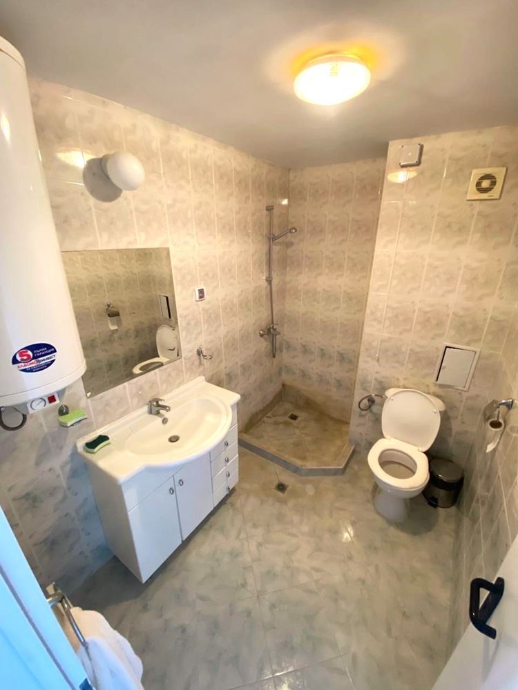 Apartament na pierwszej linii z panoramicznym widokiem na morze i pełną infrastrukturą – Aheloy