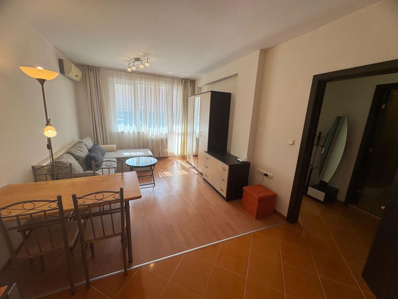 Parterowe mieszkanie z jedną sypialnią w Starym Mieście Pomorie – blisko morza