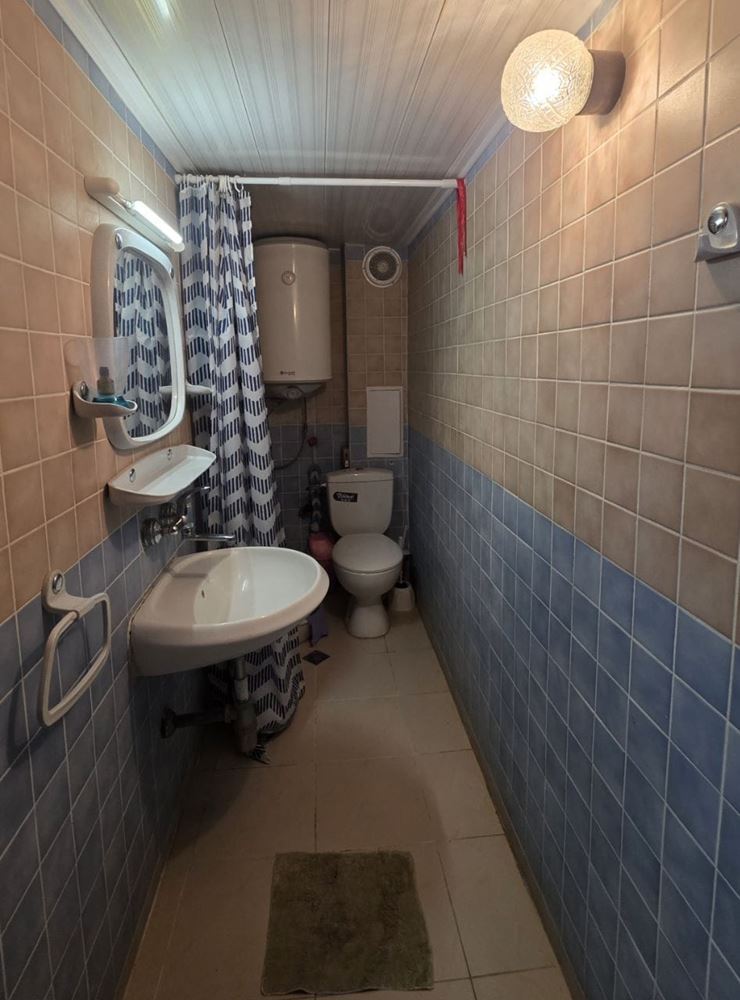 Dwupoziomowy apartament z widokiem na morze w Pomorie – bez opłaty za utrzymanie