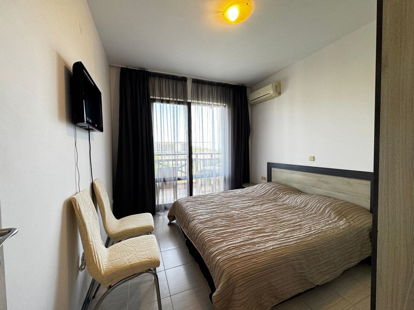 Apartament z widokiem na morze w Czernomorcu – komfort, luksusowy kompleks i idealna atmosfera wakacyjna
