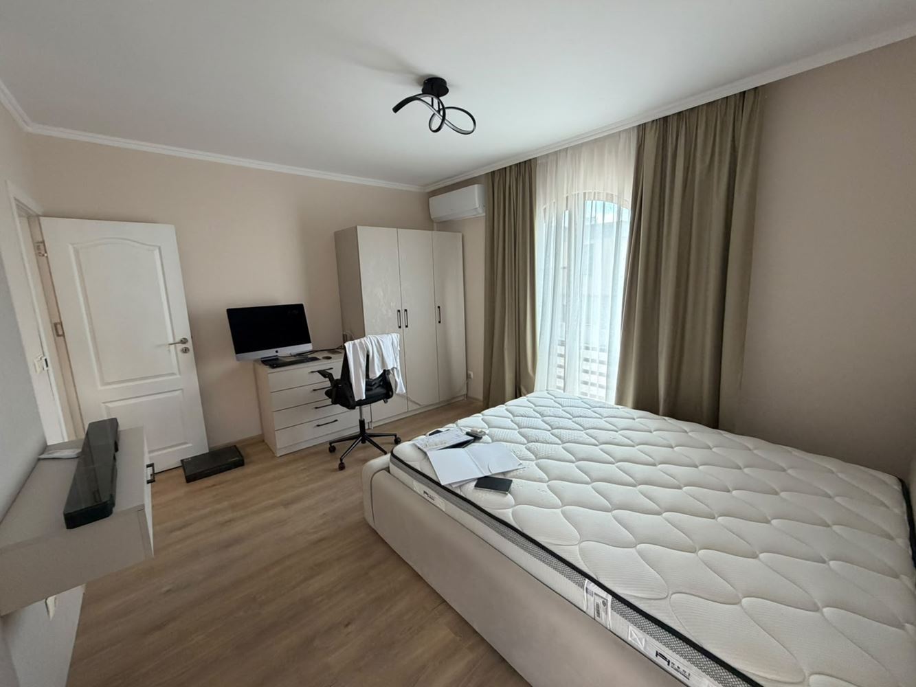 Luksusowy apartament z dwiema sypialniami w nowym kompleksie niedaleko Słonecznego Brzegu – komfort, bezpieczeństwo i doskonała inwestycja