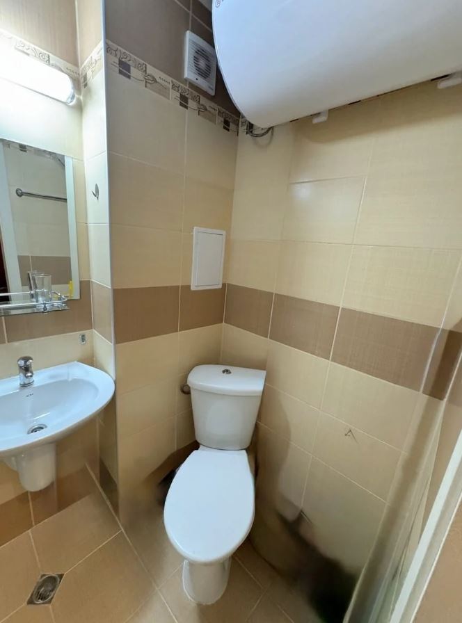 Morski komfort i przytulność w stylowym apartamencie z jedną sypialnią w Rawdzie